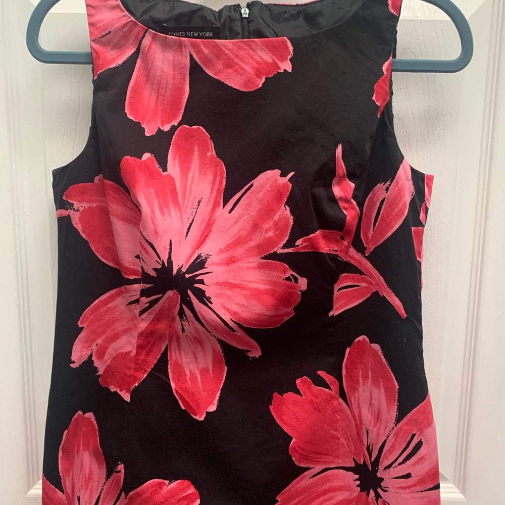Woman’s Jones New York Black Floral dress size 10 - Picture 3 of 5